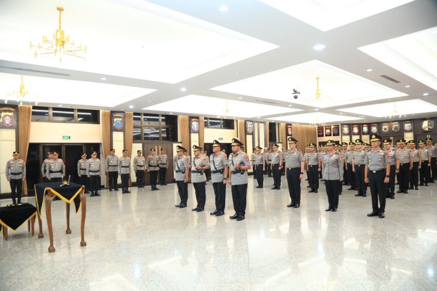 Sembilan Jenderal Baru!  Kejutan di Kepolisian!