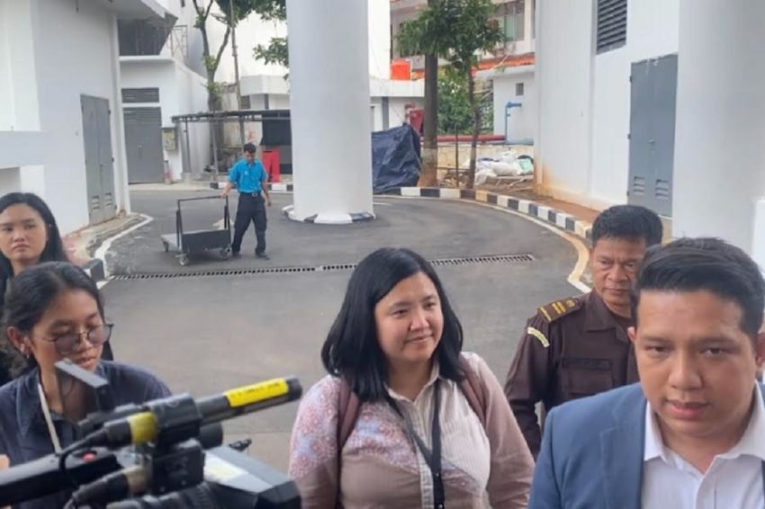 Mantan Stafsus Nadiem Bungkam, Hanya Tersisa Senyum Misterius!