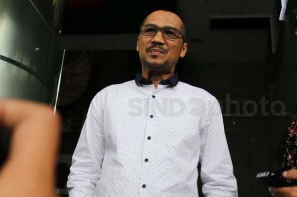 Abraham Samad Terseret Kasus Ijazah Jokowi? 12 Nama Jadi Terlapor! 1 Abraham Samad Terseret Kasus Ijazah Jokowi? 12 Nama Jadi Terlapor!