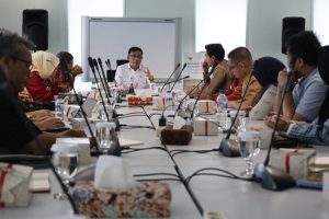 Resep Ampuh Atasi Kemiskinan? Bupati Minta Bantuan!