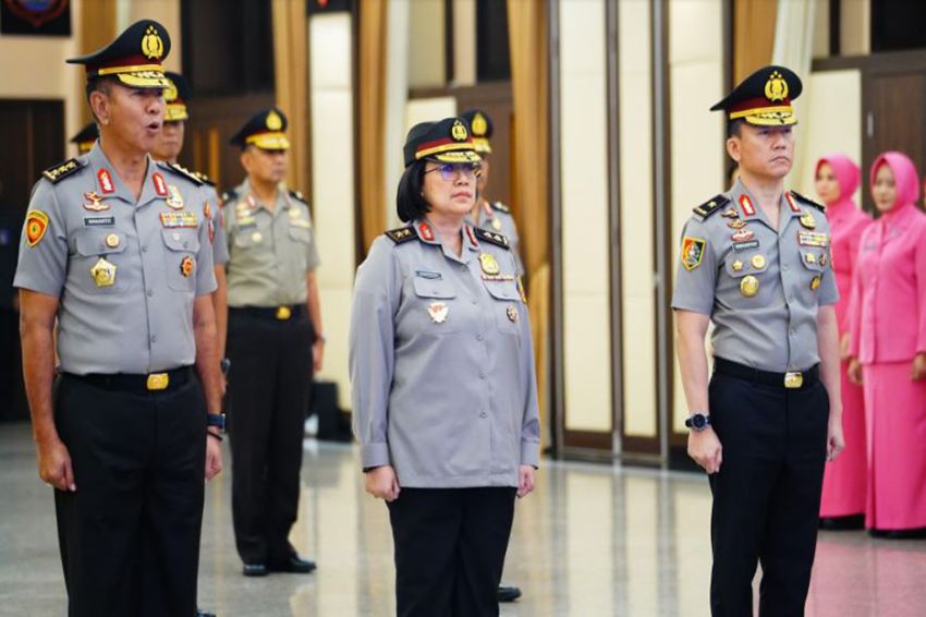 Arradina Zessa Devy: Polwan BIN Pecah Bintang! 1 Arradina Zessa Devy: Polwan BIN Pecah Bintang!