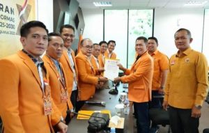 Adies Kadir: Calon Ketum MKGR yang Layak?