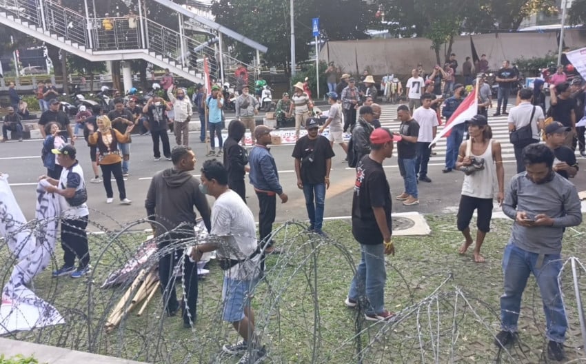 Surat Misterius KPK Bubarkan Demo Pati! 1 Surat Misterius KPK Bubarkan Demo Pati!