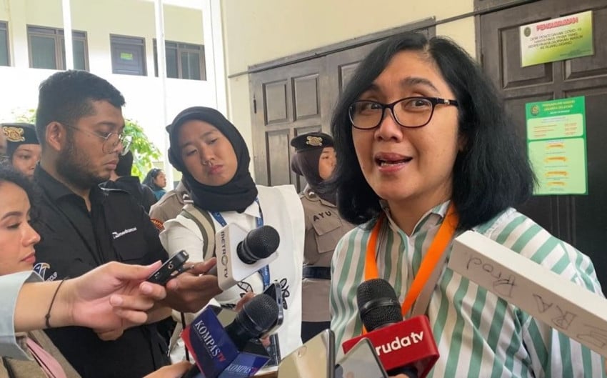 Nadiem Makarim Pulih: Mertua Ungkap Kondisi Pasca Operasi! 1 Nadiem Makarim Pulih: Mertua Ungkap Kondisi Pasca Operasi!