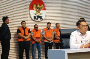 Dana Hibah Jatim: Eks Ketua DPRD Diduga Nikmati Puluhan Miliar!