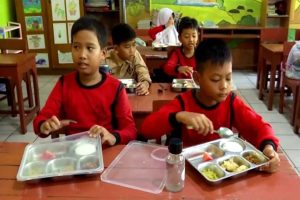 MBG Tekan Stunting? FSPI Minta Fokus Evaluasi!