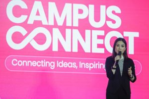 Media Bergolak! Angela Ingatkan Mahasiswa: Adaptasi atau Mati!