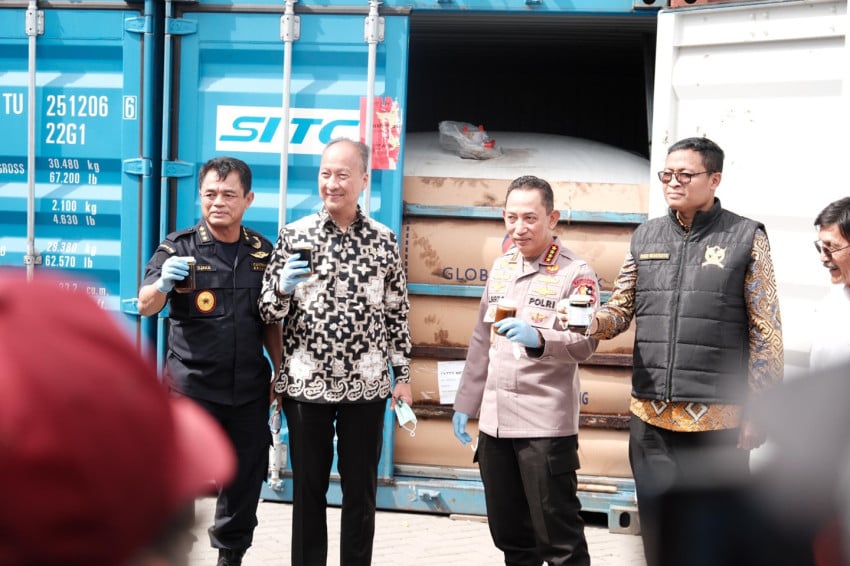 Kapolri Bongkar Mafia CPO, Negara Selamatkan Triliunan Rupiah! 1 Kapolri Bongkar Mafia CPO, Negara Selamatkan Triliunan Rupiah!