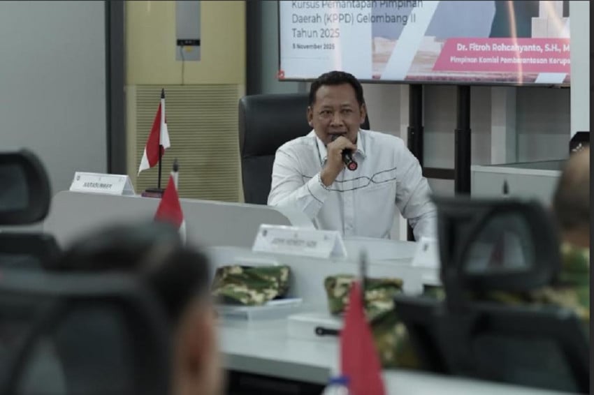 Korupsi Mengakar: Daerah Jadi Sarang Utama? 1 Korupsi Mengakar: Daerah Jadi Sarang Utama?