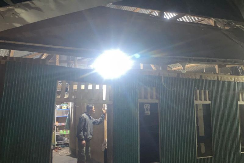 Mimpi Terang Ribuan Warga Sulsel Terwujud: Listrik Sampai Pelosok!