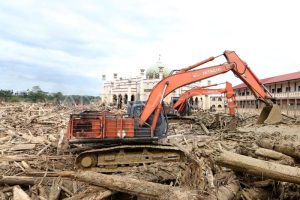 Kayu Banjir Aceh Tamiang: Berkah Pembangunan atau Dilema Regulasi?
