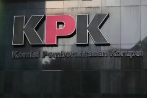 Senjata Api Diamankan KPK: Kasus Suap Ponorogo Memanas!