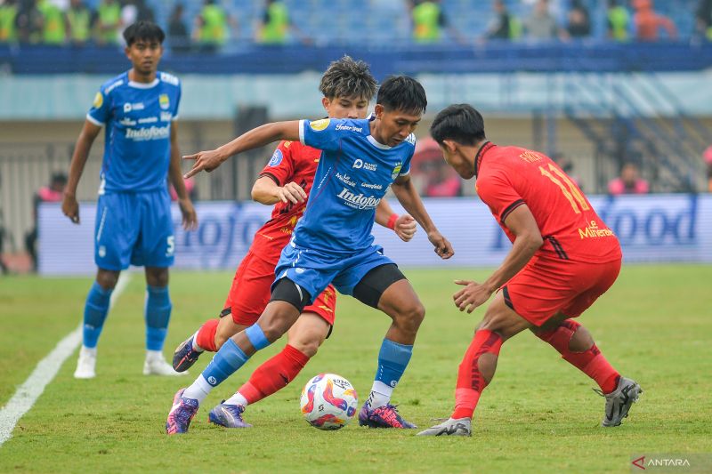 Derby Klasik: Persib di Atas Angin, Persija Mengancam Balas Dendam!
