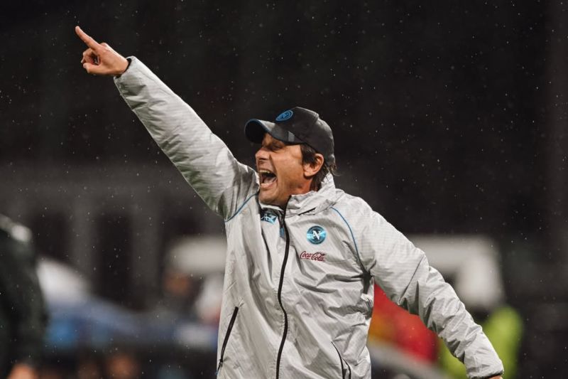 Bangkit! Napoli Taklukkan Lecce, Conte Sanjung Mental Baja