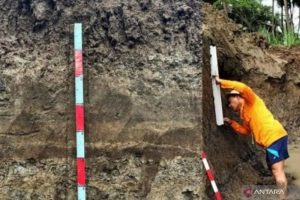 politica news 8 Tanah Tak Sekadar Lahan: Ilmuwan RI Ubah Paradigma!