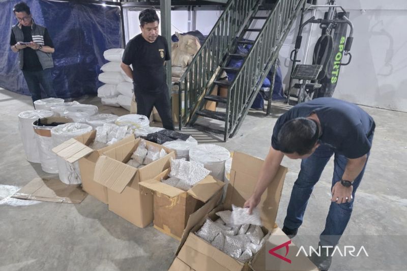 Gerebek! Pabrik Narkoba Rumahan Skala Jumbo di Semarang