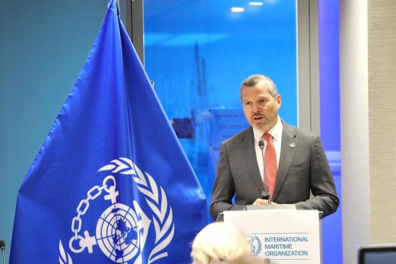 Hormuz Memanas: Diplomasi Lebih Ampuh dari Militer?