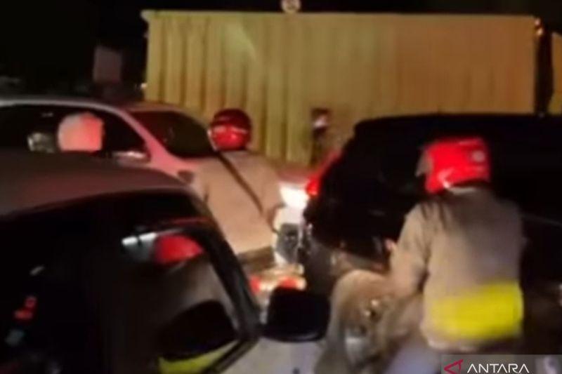 politica news 30 Jakarta Hari Ini: Fokus Belajar, Kali Dikeruk, Hingga Listrik Padam!