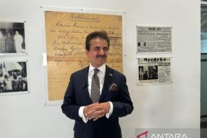 politica news 13 D-8 Era RI: Transformasi Ekonomi Global?