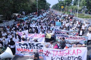 politica news 19 Ribuan Massa Desak Koruptor Dihukum Berat Demi Ini