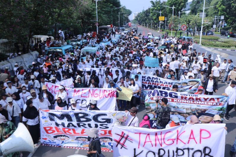 politica news 3 Ribuan Massa Desak Koruptor Dihukum Berat Demi Ini