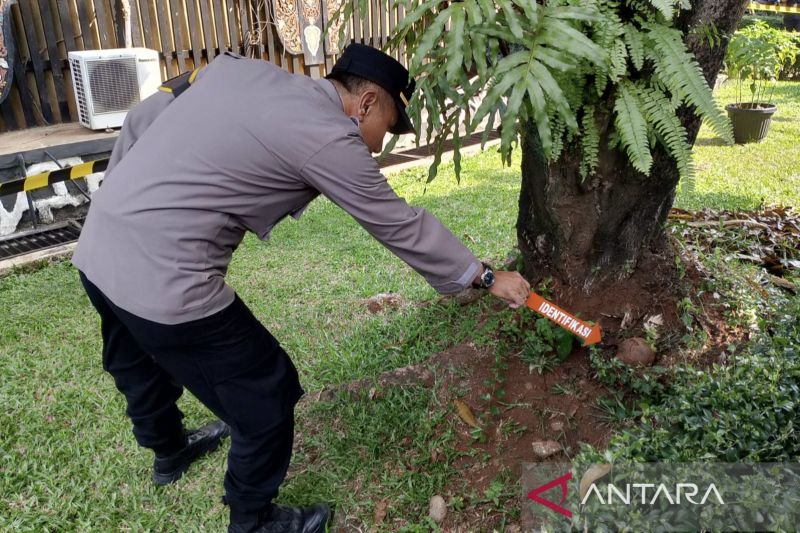 TMII Gempar Benda Diduga Mortir Ditemukan