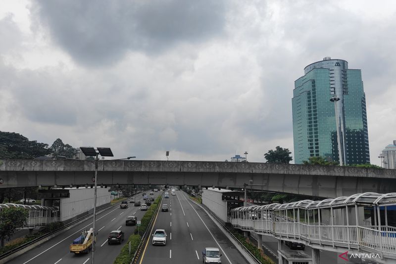 Jakarta Diselimuti Awan Tebal Siap Siap Perubahan