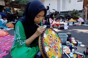 Madiun Bikin Geger Lomba Lukis Bambu Paling Keren