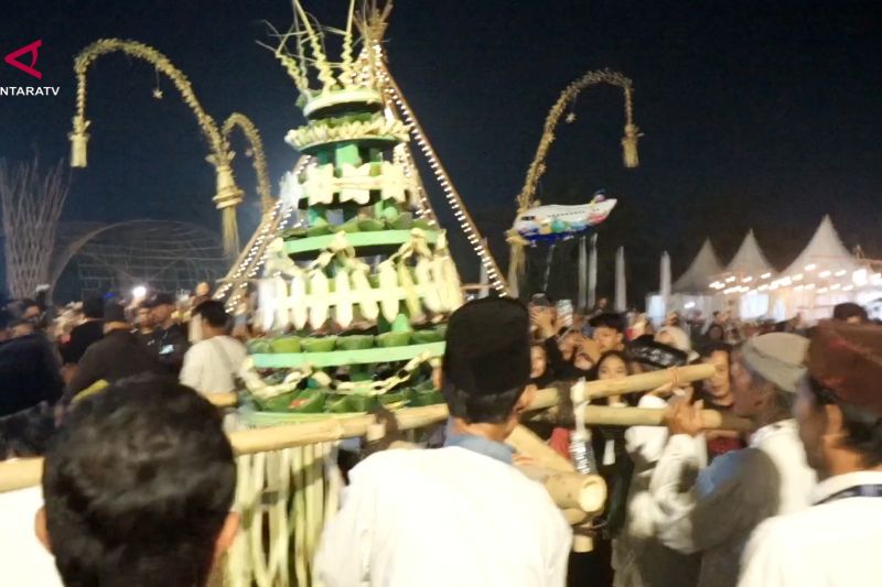 politica news 3 Ribuan Bubur Suro Bikin Heboh Pekalongan