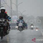 Minggu Mencekam BMKG Bongkar Potensi Hujan Badai di RI