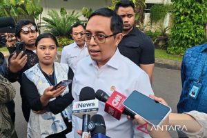 politica news 12 Hasan Nasbi Jangan Biarkan Algoritma Jajah Kamu