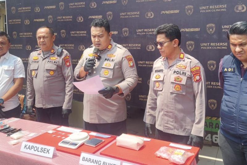 Ngeri Penggerebekan Kampung Bahari 5 Orang Diciduk