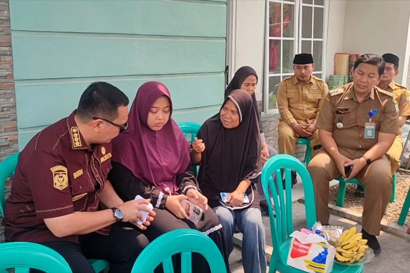 Budi Rustandi Kunjungi Rumah Bagus Khairunnas