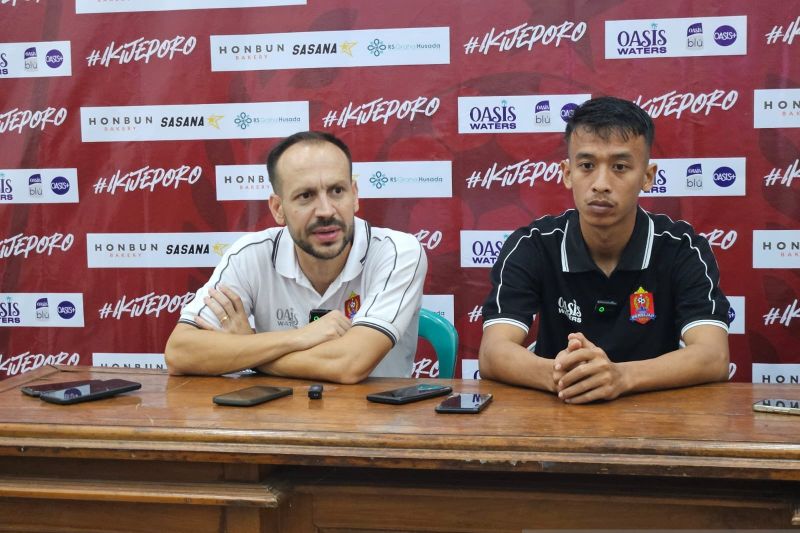 Persijap Bikin Geger Lemos Kembali Jadi Pelatih 1 Persijap Bikin Geger Lemos Kembali Jadi Pelatih