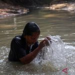 Jangan Kaget Ini Efek Mandi Saat Tubuh Basah Keringat