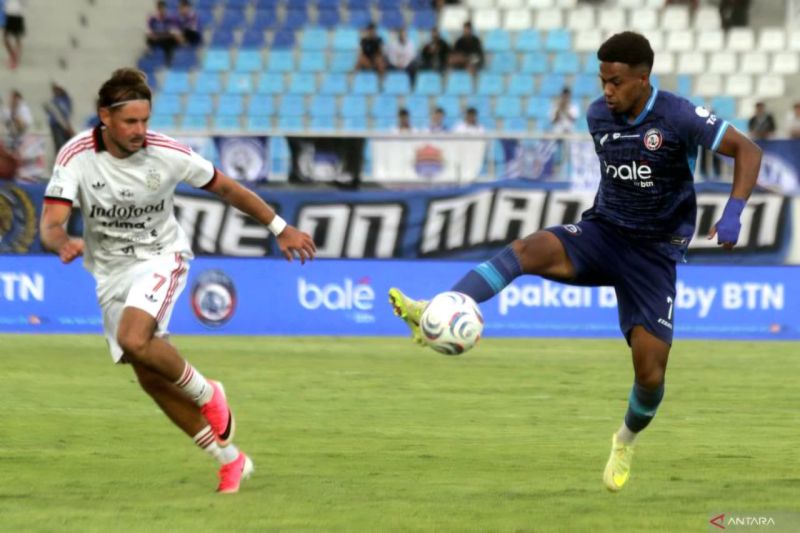 Arema FC Hancur Dihajar Bali United