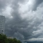 Waspada Hujan Petir dan Cuaca Ekstrem Hari Ini