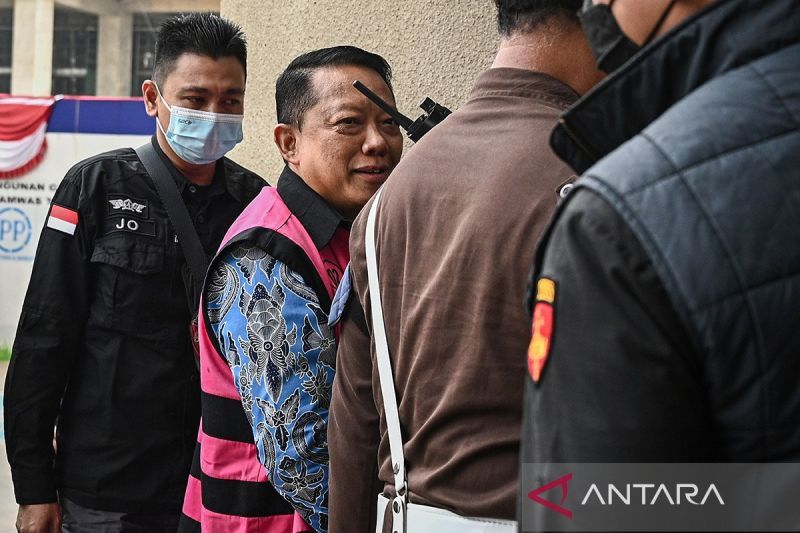 Skandal ASABRI Seret Eks Jampidsus ke Meja Hijau