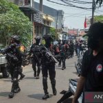 Polisi Gerebek Sarang Narkoba Puluhan Orang Ditangkap