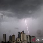Sinyal Hilang Saat Hujan Badai Ternyata Ini Sebabnya