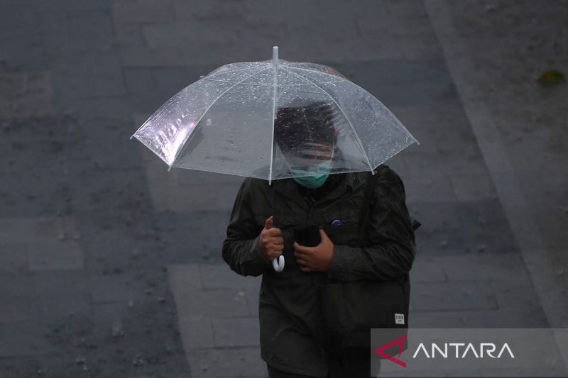 Waspada Jakarta Diguyur Hujan Sabtu Sore