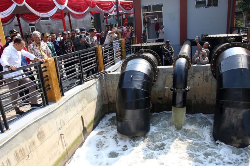 Surabaya Siaga Banjir Proyek Pompa Segera Rampung
